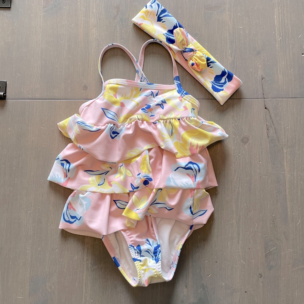 LAST CHANCE  One piece swimsuit w/ matching headband 18M
